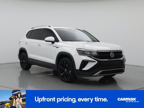 White 2022 Volkswagen Taos SE