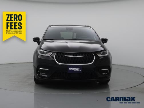Black 2025 Chrysler Pacifica Select