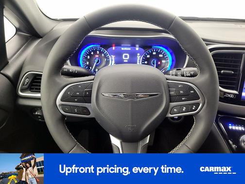 Black 2025 Chrysler Pacifica Select