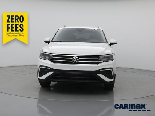 White 2022 Volkswagen Tiguan SE