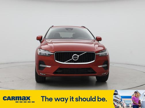 2022 Volvo XC60 B5 Momentum