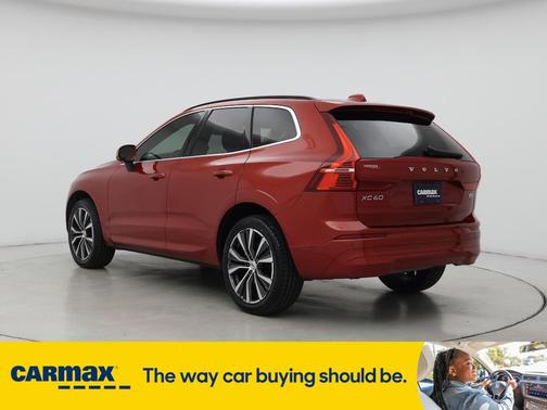 2022 Volvo XC60 B5 Momentum