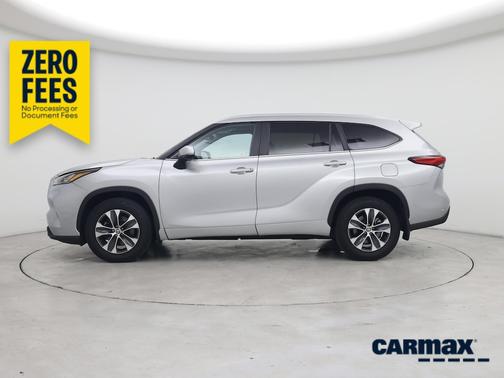 Gray 2020 Toyota Highlander XLE