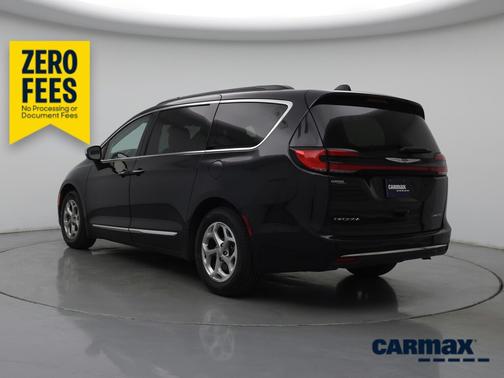 Black 2023 Chrysler Pacifica Limited