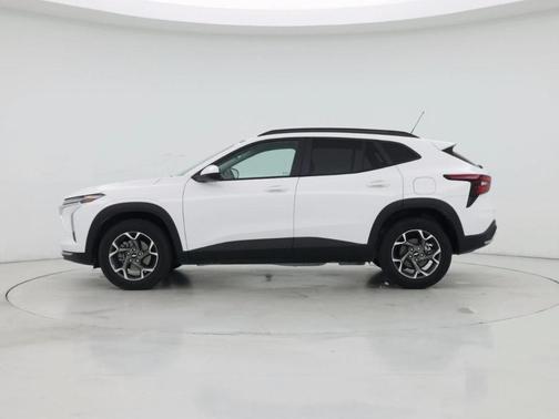 White 2025 Chevrolet Trax LT