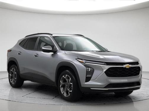 Gray 2025 Chevrolet Trax LT
