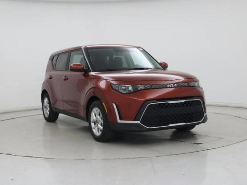Red 2023 Kia Soul LX