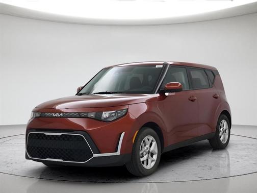 Red 2023 Kia Soul LX