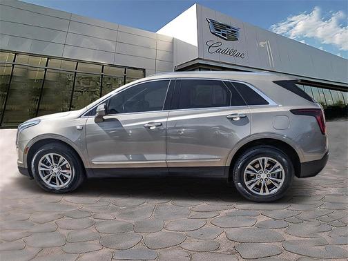 2022 Cadillac XT5 Premium Luxury