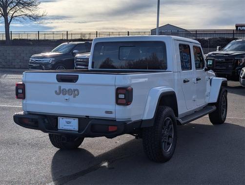 2022 Jeep Gladiator Overland