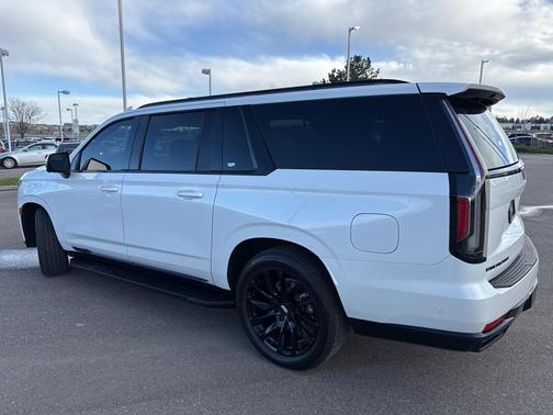 2023 Cadillac Escalade ESV Sport Platinum