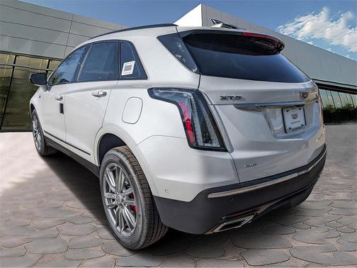 2025 Cadillac XT5 Sport