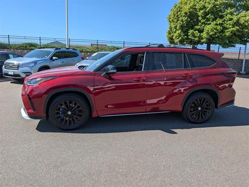 2024 Toyota Highlander XSE