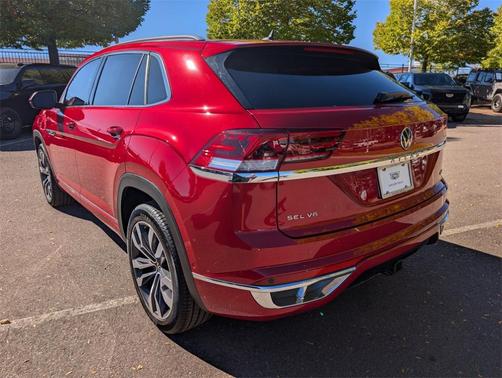 2022 Volkswagen Atlas Cross Sport 3.6L V6 SEL Premium R-Line