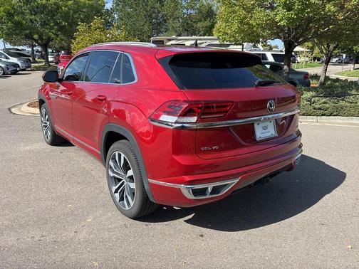 2022 Volkswagen Atlas Cross Sport 3.6L V6 SEL Premium R-Line