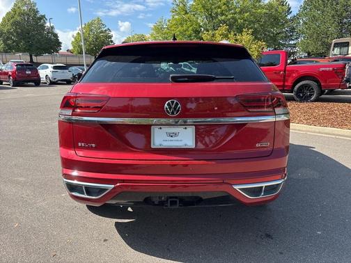 2022 Volkswagen Atlas Cross Sport 3.6L V6 SEL Premium R-Line