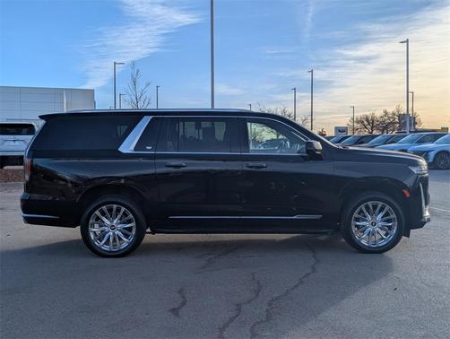 2023 Cadillac Escalade ESV Premium Luxury