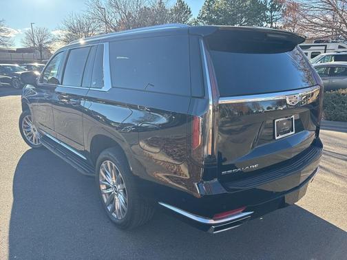 2023 Cadillac Escalade ESV Premium Luxury
