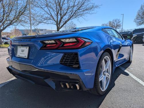2022 Chevrolet Corvette Stingray w/2LT