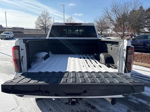 2024 GMC Sierra 2500 AT4