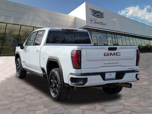 2024 GMC Sierra 2500 AT4
