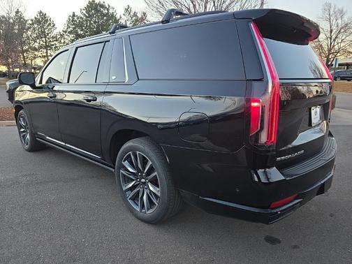 2023 Cadillac Escalade ESV Sport