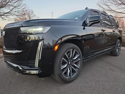 2023 Cadillac Escalade ESV Sport