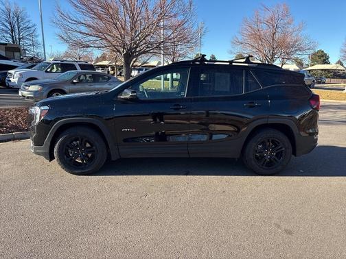 2023 GMC Terrain AT4