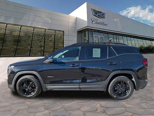 2023 GMC Terrain AT4