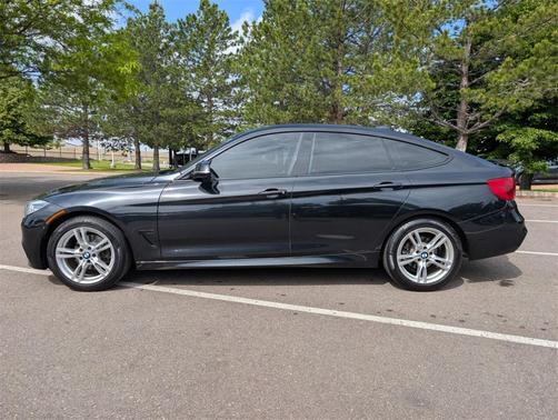 2017 BMW 330 Gran Turismo i xDrive