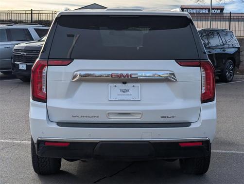 2021 GMC Yukon SLT