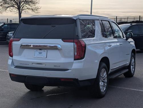 2021 GMC Yukon SLT