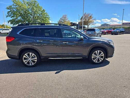 Magnetite Gray Metallic 2022 Subaru Ascent Touring 7-Passenger