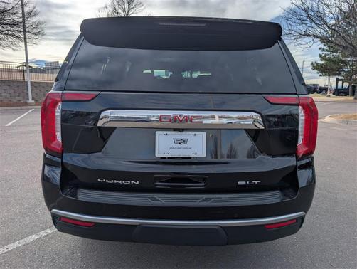 2023 GMC Yukon XL SLT