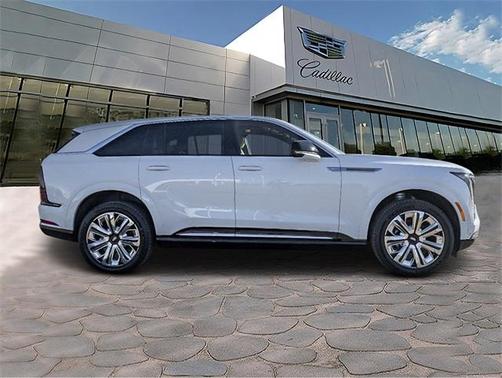 2025 Cadillac Escalade IQ Luxury 2
