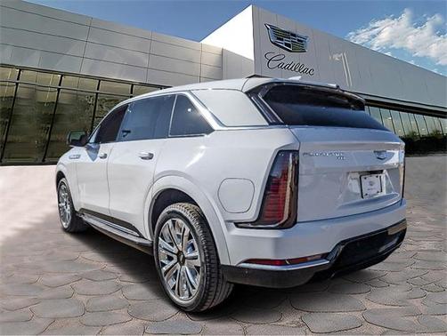 2025 Cadillac Escalade IQ Luxury 2