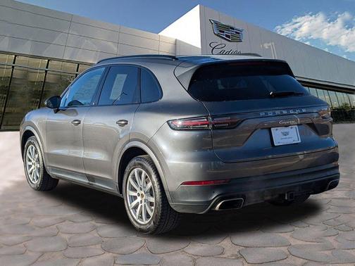 2021 Porsche Cayenne Base