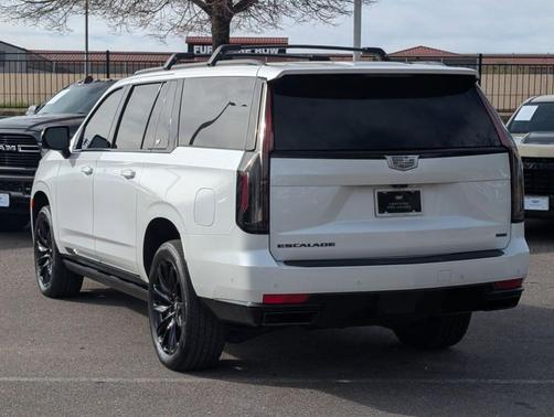 Crystal White Tri-Coat 2023 Cadillac Escalade ESV Sport Platinum