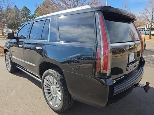 2017 Cadillac Escalade Platinum