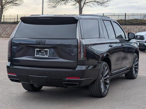 2025 Cadillac Escalade Sport Platinum