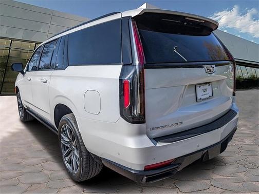 2022 Cadillac Escalade ESV Sport Platinum