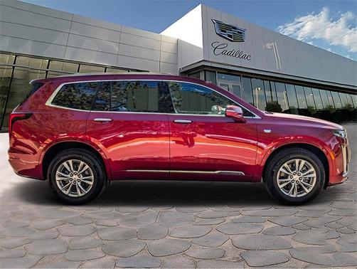 2025 Cadillac XT6 Luxury AWD