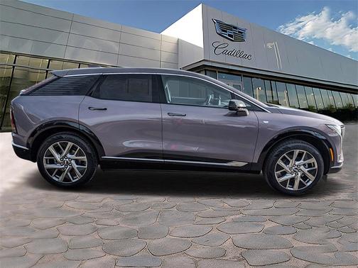 2026 Cadillac OPTIQ Luxury