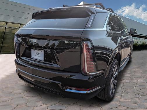 2026 Cadillac Escalade IQ Luxury