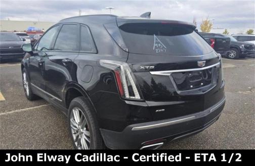2025 Cadillac XT5 Sport