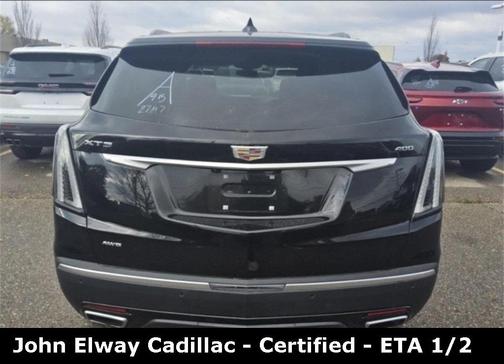 2025 Cadillac XT5 Sport