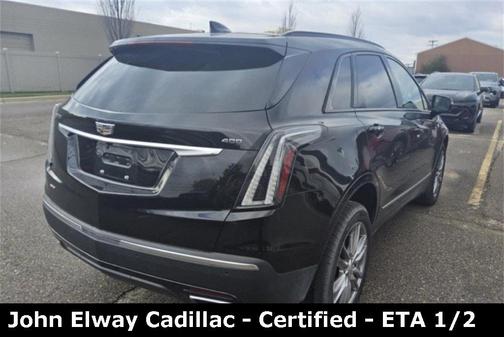 2025 Cadillac XT5 Sport
