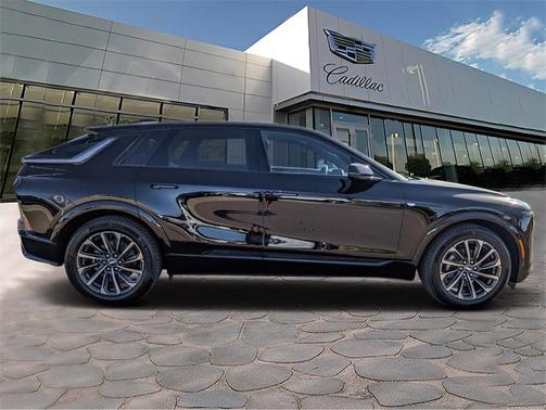 2025 Cadillac LYRIQ Sport