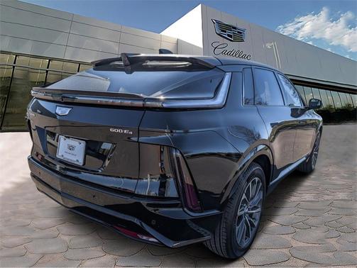 2025 Cadillac LYRIQ Sport