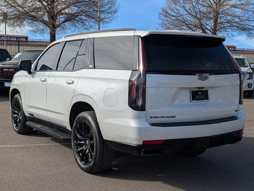 Crystal White Tri-Coat 2021 Cadillac Escalade Sport